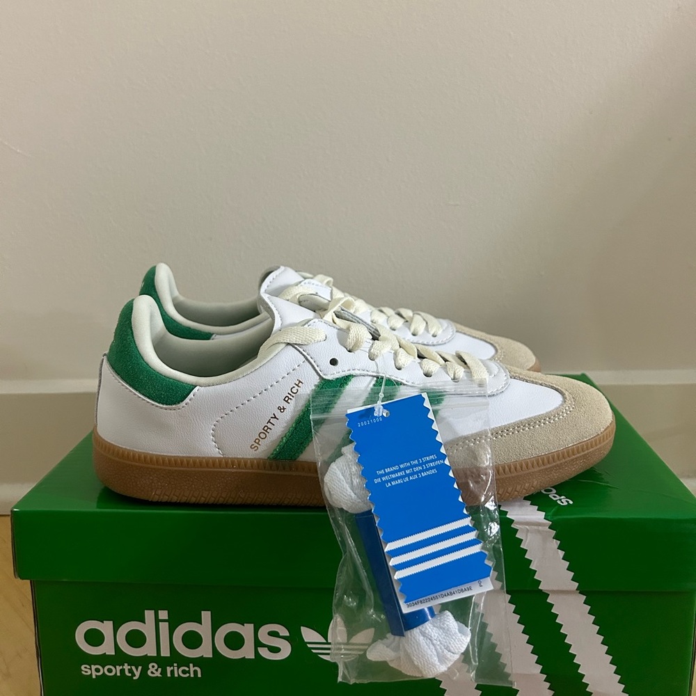 Never Worn Adidas Sporty and Rich green Samabas US 6 1/2.